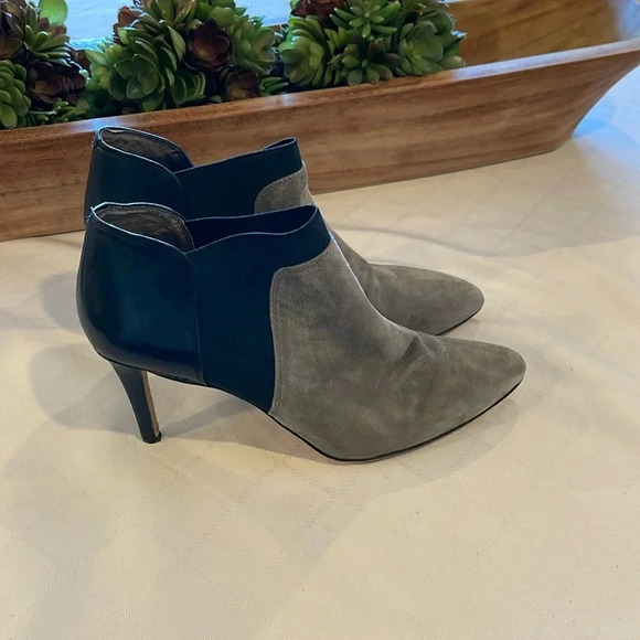 Vince Camuto Shoes - Vince Camuto Saron Bootie, Moonstone gray &‎ Black Leather Womens Size 8.5 heels